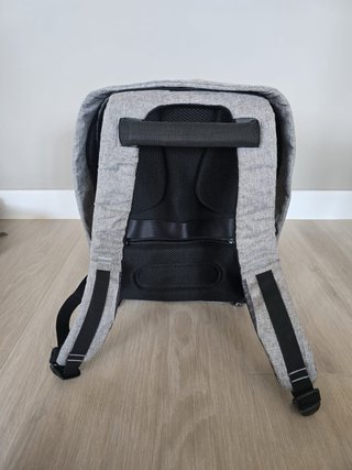 Mochila XD Design Negra y Gris Original