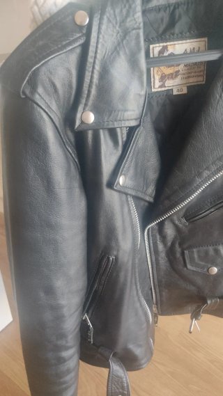 Chaqueta Biker Cuero AMI Madrid Vintage Talla M