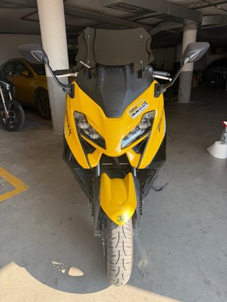 Yamaha TMAX 560 50 Aniversario 2022