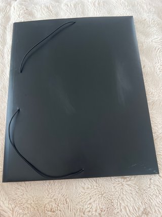 Carpeta grande negra