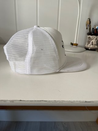 Gorra Corteiz Blanca Ajustable