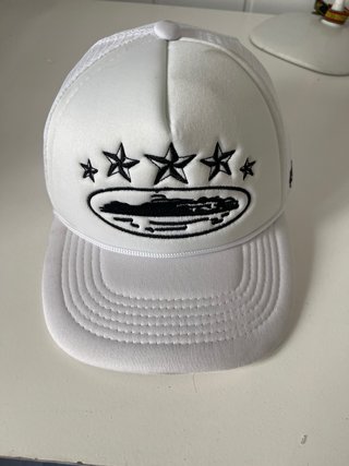 Gorra Corteiz Blanca Ajustable