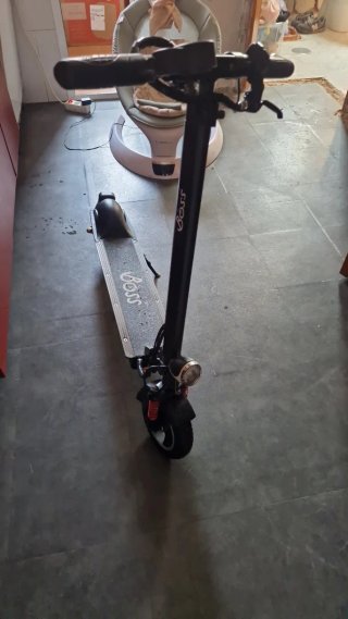 Patinete eléctrico Boss City robusto