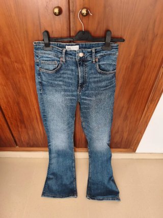 Lote 3 Pantalones vaqueros campana Mango talla 38