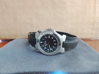 Reloj Suizo Boss Cuero Negro