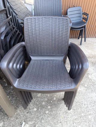 6 Mesas y 24 Sillas Terraza