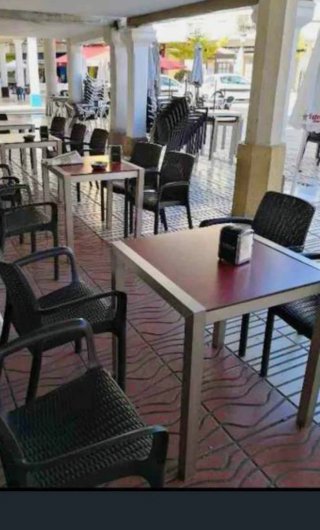 6 Mesas y 24 Sillas Terraza