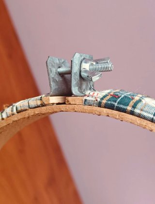 Bastidor de madera para bordar