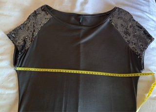 Camiseta Benetton lentejuelas manga corta gris