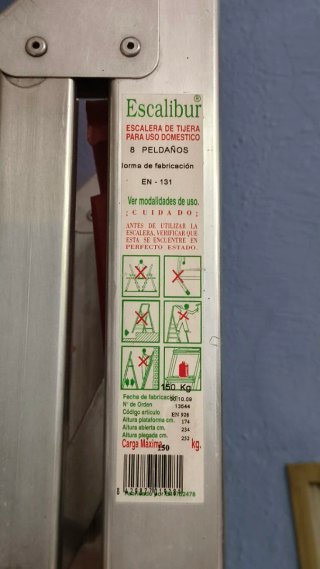 Escalera Tijera Escalibur 8 peldaños.