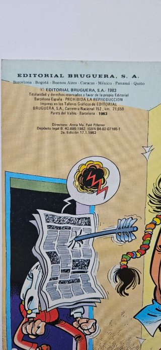 Mortadelo y Filemón atacando al objetivo