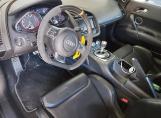 Audi R8 V10