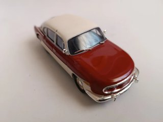 TATRA Coche de colección  1/43