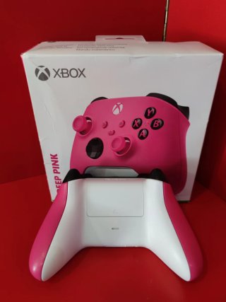 Mando Xbox Series X Deep Pink