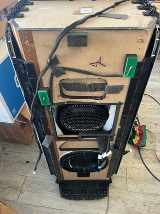 Altavoz JBL ultimate 1100 party box