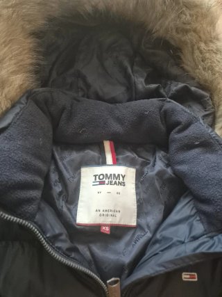 Abrigo plumífero largo Tommy Hilfiger negro