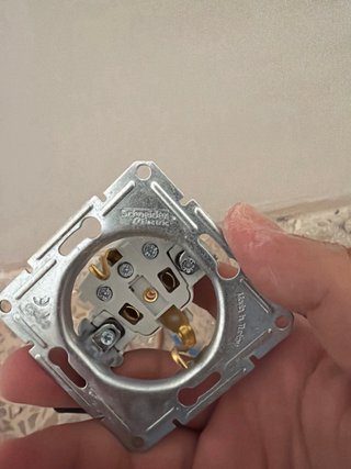 Carpinteria, electricidad, mantenimienti