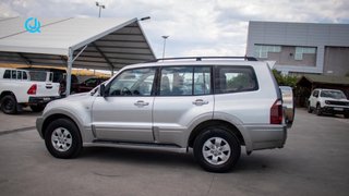 Mitsubishi Montero 2004