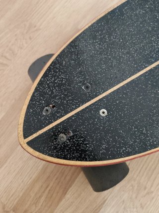 Longboard con diseño de ola