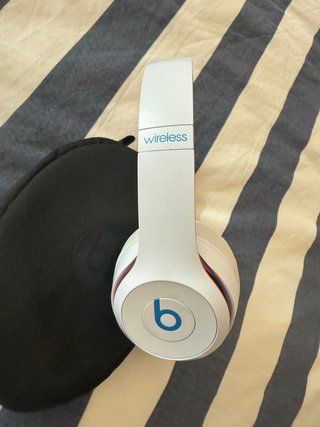 Cascos Beats Blancos y Rojos
