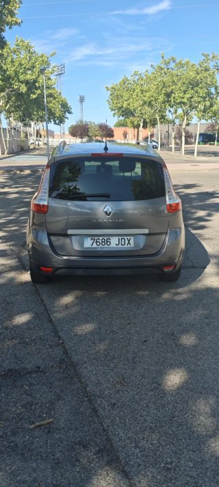 Renault Grand Scenic 2015