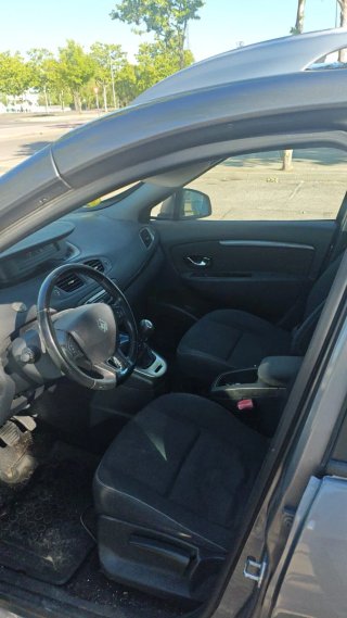 Renault Grand Scenic 2015