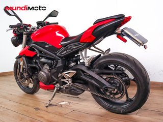 TRIUMPH STREET TRIPLE 660 S ABS