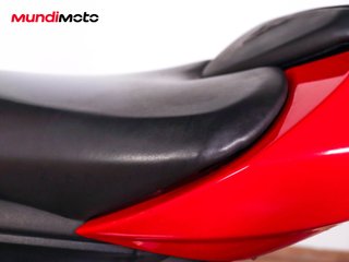 TRIUMPH STREET TRIPLE 660 S ABS
