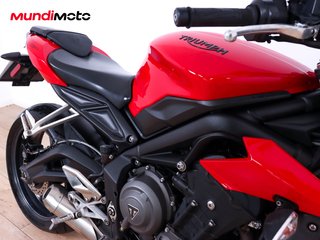 TRIUMPH STREET TRIPLE 660 S ABS