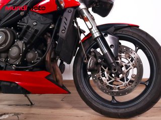 TRIUMPH STREET TRIPLE 660 S ABS