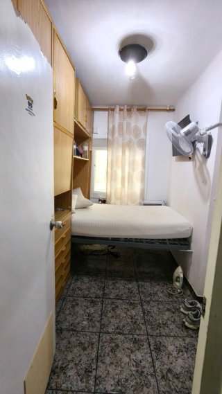 Alquilo habitación amueblada en L'Hospitalet de Ll