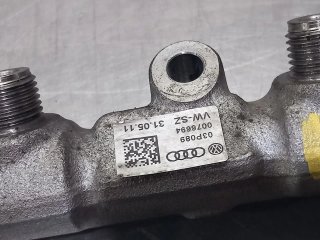 Rampa inyectora SEAT IBIZA BERLINA (6J5)