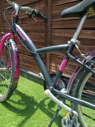 Bicicleta infantil Btwin 24" 6 vel.+casco