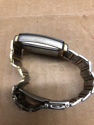Orologio OK Rettangolare Nero e Oro