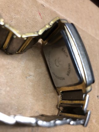 Orologio OK Rettangolare Nero e Oro