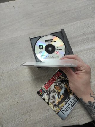 Resident Evil PS1 Platinum Español