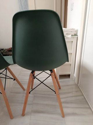 Pack de 2 sillas verdes con patas madera