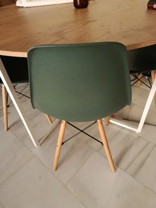 Pack de 2 sillas verdes con patas madera