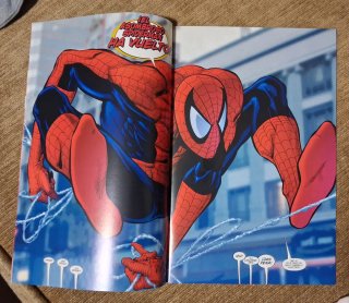 Comics ASOMBROSO SPIDERMAN,de Panini.