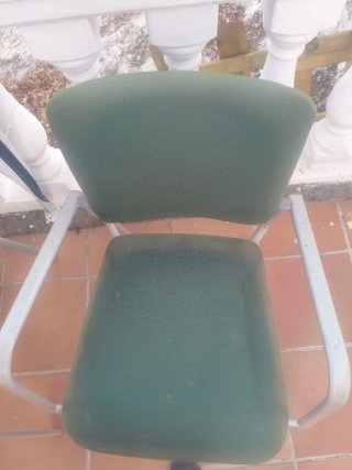 4 Sillas Verdes con Reposabrazos
