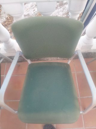 4 Sillas Verdes con Reposabrazos