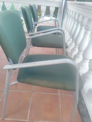 4 Sillas Verdes con Reposabrazos