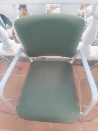 4 Sillas Verdes con Reposabrazos