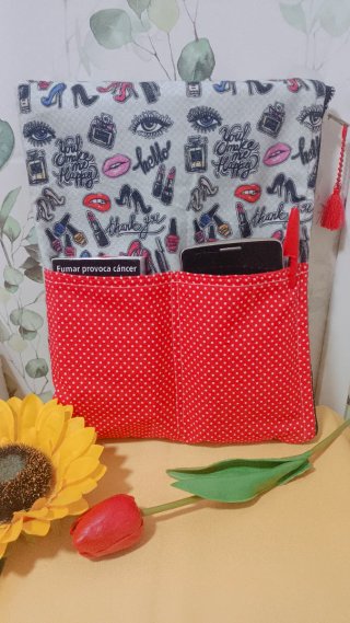 Funda Tablet Estampado Labios y Tacones