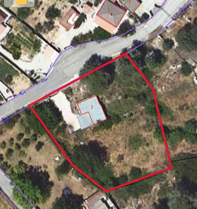 Parcela con construcción en Tarragona