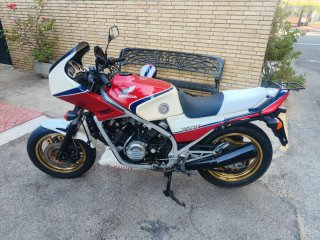 Honda VF 750 Interceptor