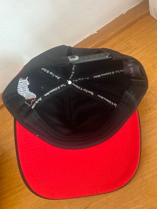 Gorra Negra Blessed con Llamas