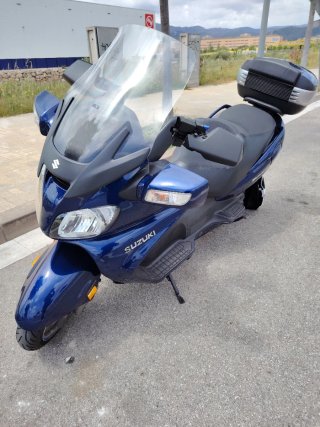 Suzuki Maxi Scooter Azul