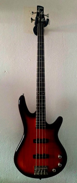 Bajo Ibanez Gio Sunburst 4 cuerdas