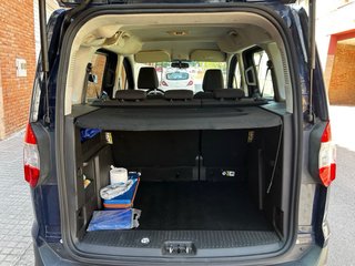 Ford E-Tourneo Courier 2017